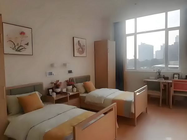 丑后训帝：狂傲丑后闹后宫